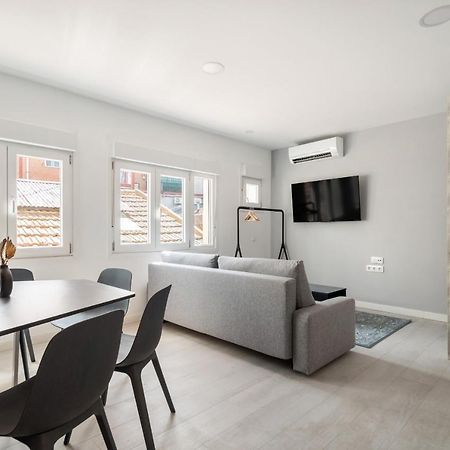 Apartamentos Reformados En Madrid Rio Esterno foto