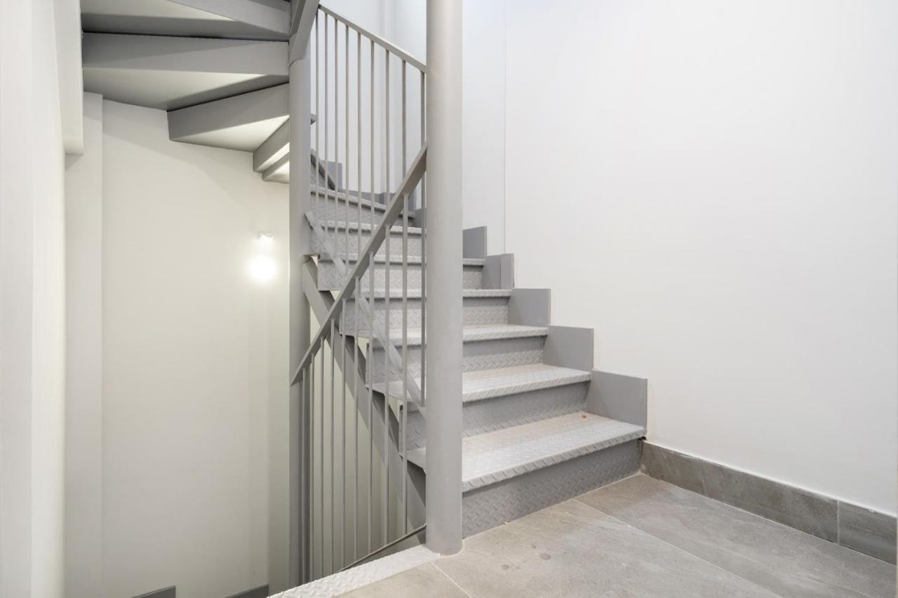 Apartamentos Reformados En Madrid Rio Esterno foto