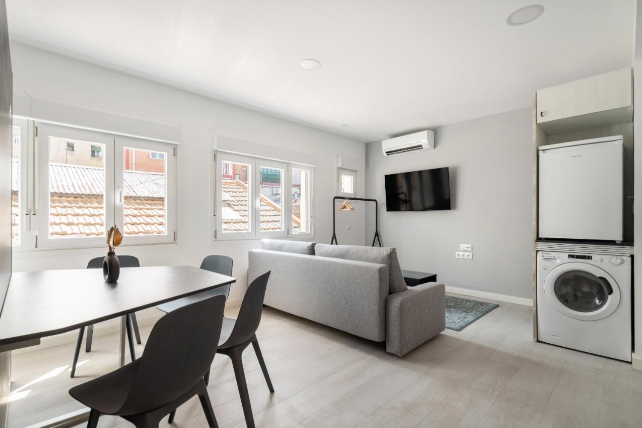 Apartamentos Reformados En Madrid Rio Esterno foto