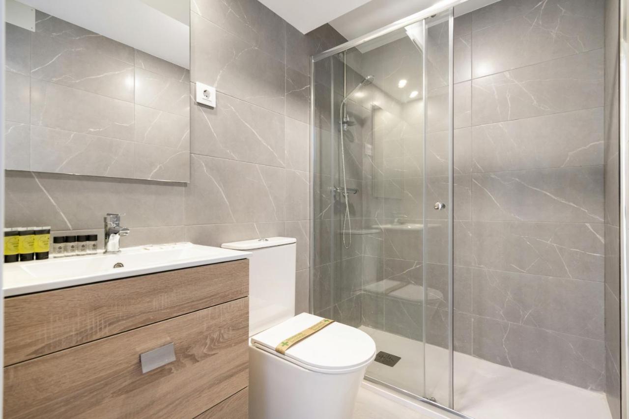 Apartamentos Reformados En Madrid Rio Esterno foto